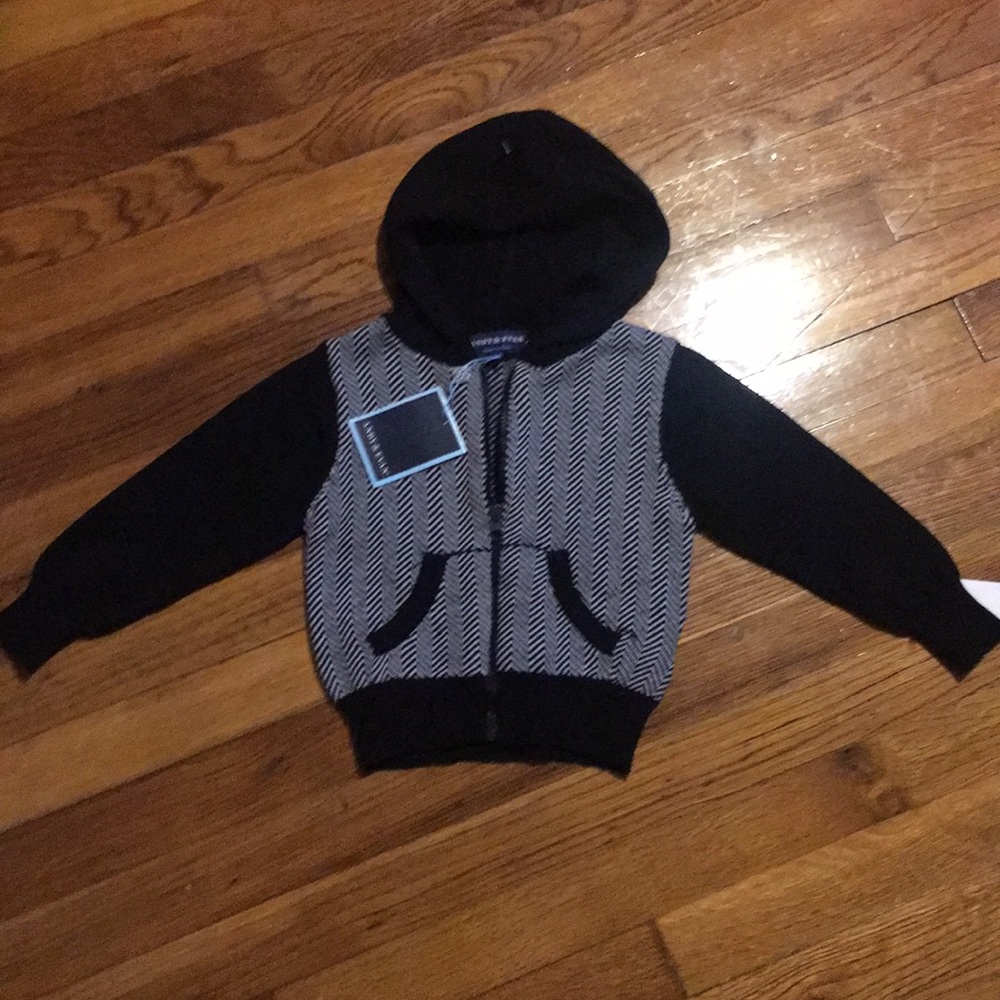 NWT 2T Andy and Evan Hoodie